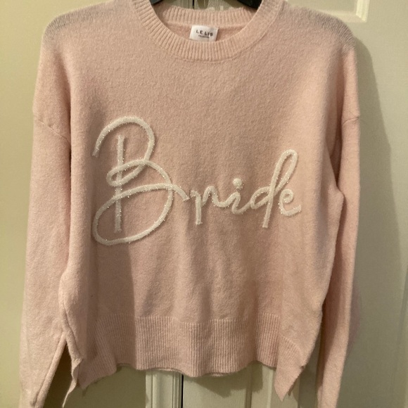 Le Lis Blush Sweater with Embroidery - Picture 2 of 4